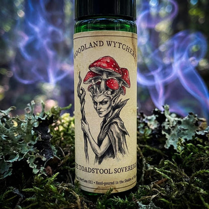 The Toadstool Sovereign Perfume Oil | Poison Apple & Earthy Fungi | Witchy Folklore Fae | Pagan Magick Ritual Gift | Mystical Dark Scent