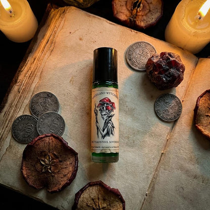 The Toadstool Sovereign Perfume Oil | Poison Apple & Earthy Fungi | Witchy Folklore Fae | Pagan Magick Ritual Gift | Mystical Dark Scent